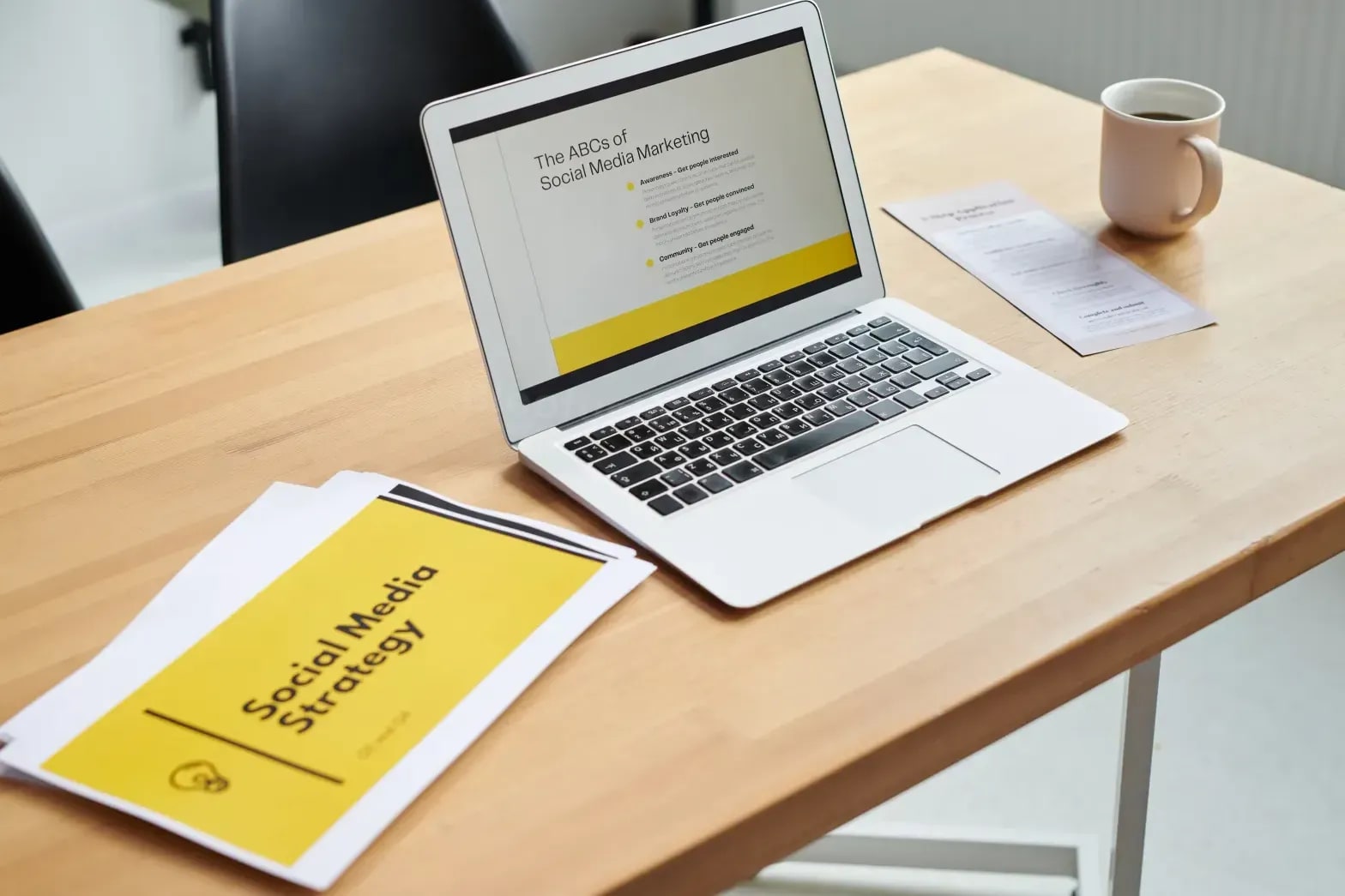 Online-Marketing für Unternehmen, das SEO, SEA und digitales Marketing sinnvoll verbindet.